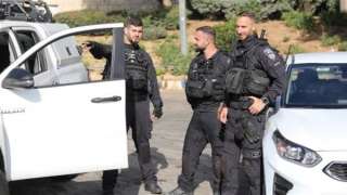 الشرطة الإسرائيلية تعتقل حارس القنصل اليوناني داخل كنيسة القيامة