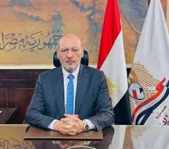 المستشار حسين أبو العطا، رئيس حزب "المصريين