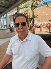 هشام بيومي يكتب: من اجل جيل يعرف العالم