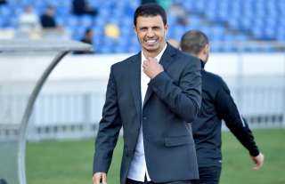 مدرب الأردن يحذر لاعبيه من مهاجمي العراق