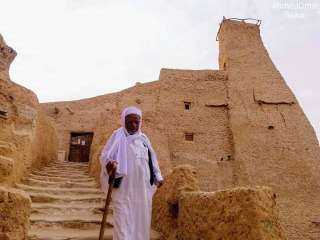 وجوه من بلدنا.. الشيخ عبدالله منصور 60 سنة إمامًا لأقدم مساجد مطروح الأثرية| صور